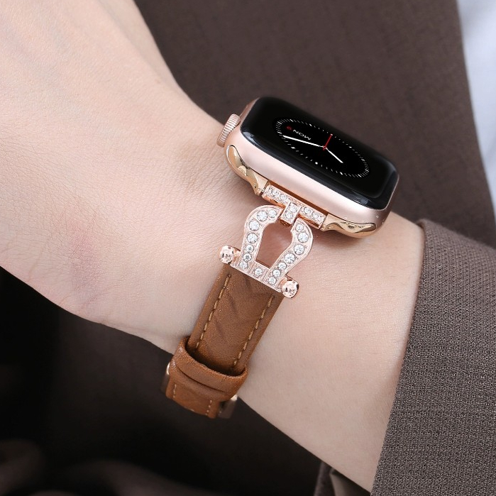馬蹄金屬鑲鑽真皮錶帶 適用Apple Watch 蘋果手錶錶帶 iwatch s9/s8/ultra/S7/SE/6/5