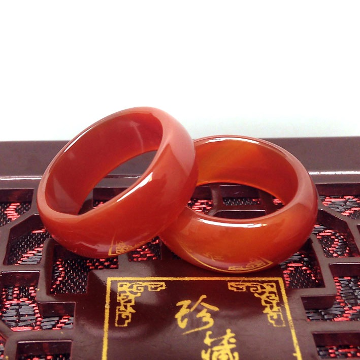 紅瑪瑙戒指紅玉髓玉戒指漂亮時尚