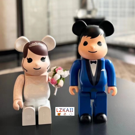 Be@rbrick - 婚禮 4 檔關節 400% 28 厘米 Bearbrick ABS 系列動漫可動人偶