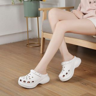 Crocs 女鞋 Kalochi 時尚速乾雲沙灘洞鞋女輕便包頭拖鞋 206750