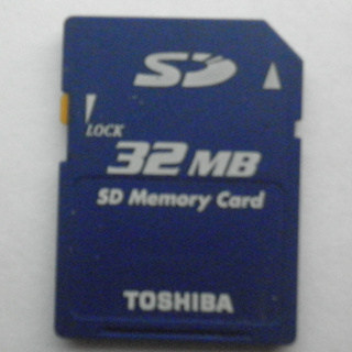 Toshiba 東芝 32MB SD Memory Card 存儲卡