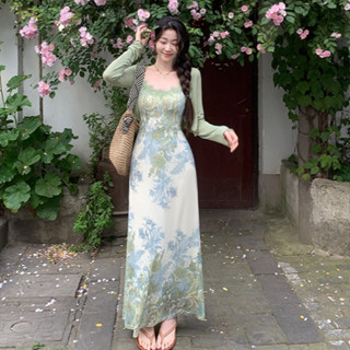 法式聚會性感復古碎花吊帶長裙女裝緊身收腰高階設計蕾絲花邊拼接印花無袖中長款A字洋裝洋裝