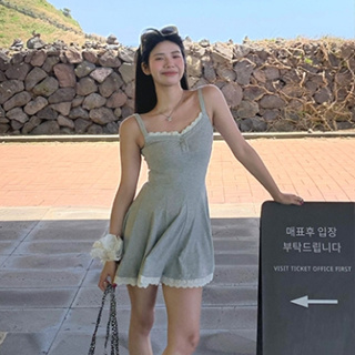 韓版休閒旅行度假性感灰色吊帶洋裝女裝緊身收腰高級設計蕾絲拼接無袖A字洋裝
