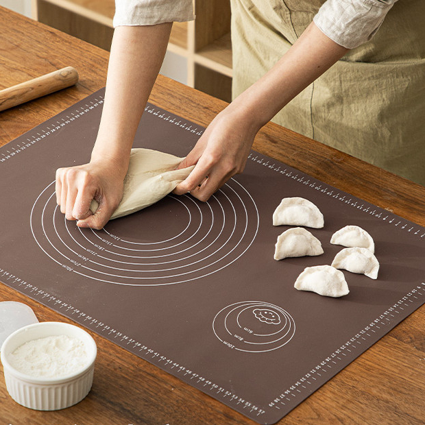 【現貨】【揉麵墊】日式 矽膠揉麵墊 廚房不沾 帶刻度 和麵墊 防滑烘焙 工具 擀麵墊 案板