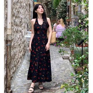 法式復古性感黑色碎花掛脖長裙女裝緊身收腰高階設計玫瑰印花無袖中長款雪紡A字洋裝