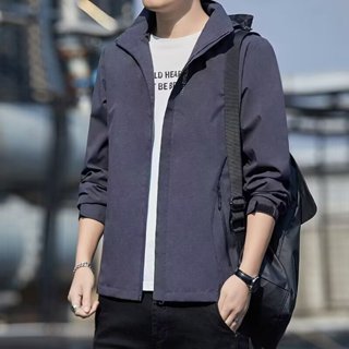 春秋款衝鋒衣男士 新款可拆卸帽戶外登山休閒外套男款 潮流時尚戶外防水防風防汙夾克衫男 M-3XL