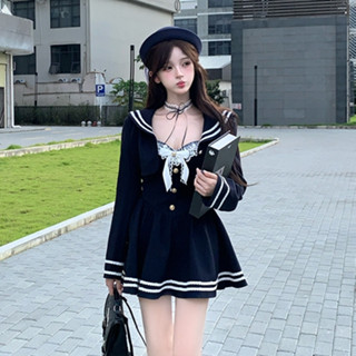 學院風休閒時尚套裝女裝緊身短版翻領單排扣長袖外套+緊身蕾絲拼接蝴蝶結抽繩吊帶洋裝兩件套
