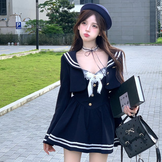 學院風休閒時尚深藍色套裝女裝緊身短版翻領長袖外套+緊身蕾絲拼接蝴蝶結吊帶洋裝兩件套