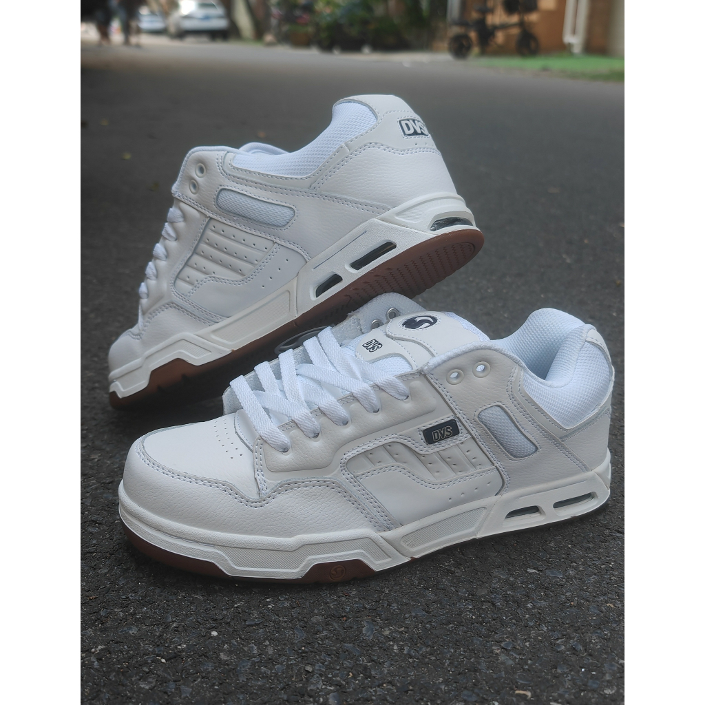 DVS Enduro Heir Off White Nubuck 男式嘻哈情侶街頭滑板鞋運動鞋粘橡膠鞋底鞋街頭 DC 時