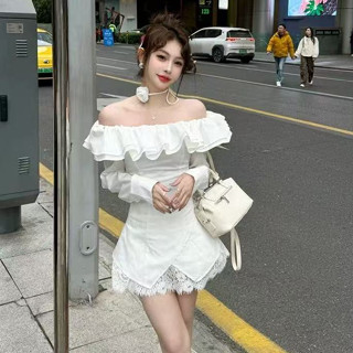 韓版街頭潮流時尚套裝女裝緊身一字領長袖襯衫+高腰蕾絲寬版短褲兩件套