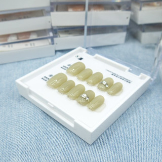 短款簡約森林色牛油果綠黃綠點鑽純色手工穿戴甲