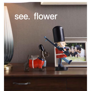 【SEE✿ FLOWER】北歐風巡邏衛阿兵哥與狗創意胡桃夾子木偶小擺件家居酒櫃電視櫃裝飾 創意客廳胡桃夾子木偶小擺件英國
