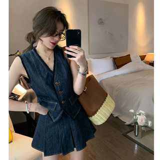 韓版夏季新品街頭潮流深藍色牛仔套裝女裝V領無袖單排扣上衣+高腰百褶半身裙兩件套
