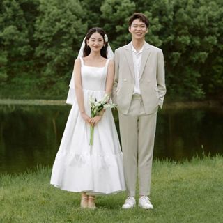 白色緞面吊帶禮服裙 結婚登記洋裝 法式輕奢高階感輕婚紗 旅拍森系簡約緞面小禮服 新娘寫真小清新禮服