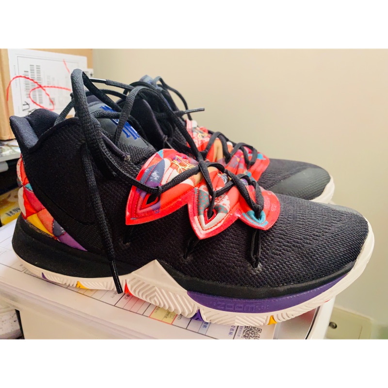限定ting 下標-Nike 耐吉 kyrie 5 歐文 5代 半價出售！！厄文 籃球鞋 運動鞋 男鞋 跑步鞋 近全新