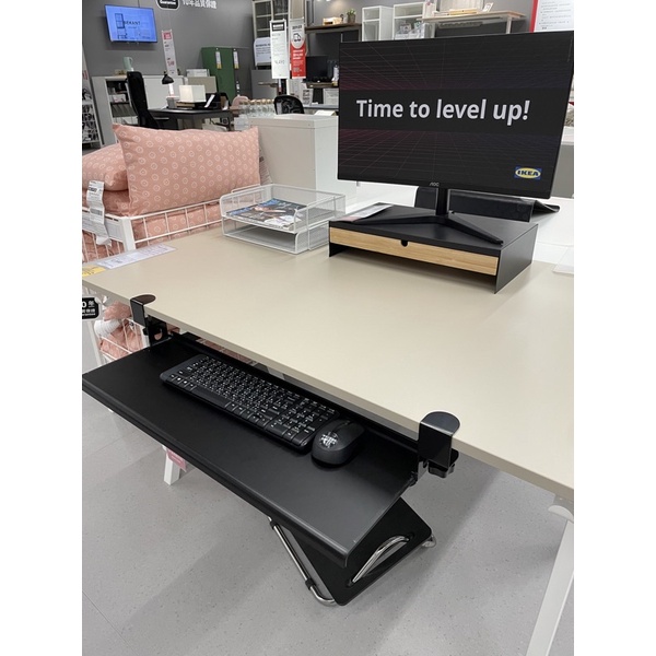 Ikea 台灣現貨/快速出貨 BARBERGET 外拉式鍵盤架, 黑色 夾桌式電腦鍵盤托架80*25*11cm 宅配