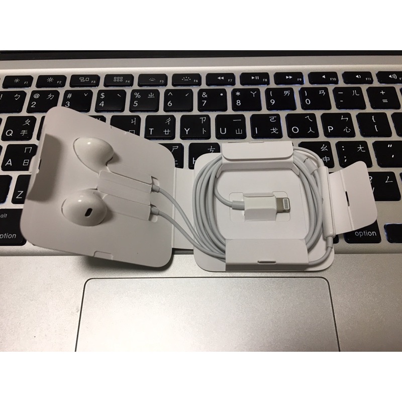 🔥台中現貨🔥 裸裝全新 Apple 原廠  EarPods 耳機/  Lightning接頭 / 有線耳機  /