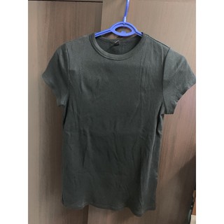 ✨全新✨ UNIQLO 黑色 條紋 T恤