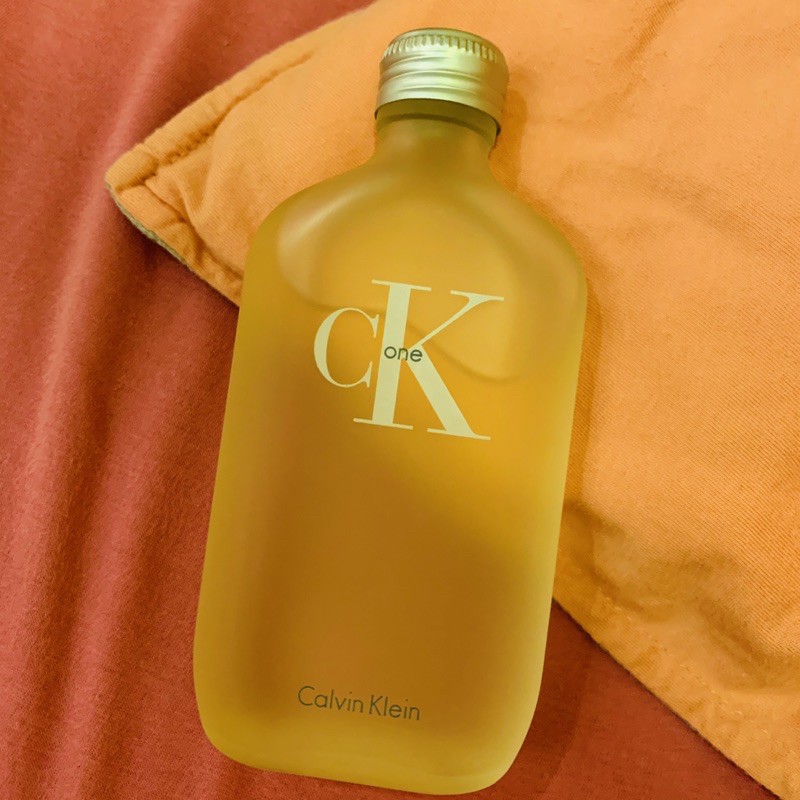 二手 Calvin Klein 中性香水 CK one 舊版包裝 美國購入 男女適用 中性 女性 男性 淡香水