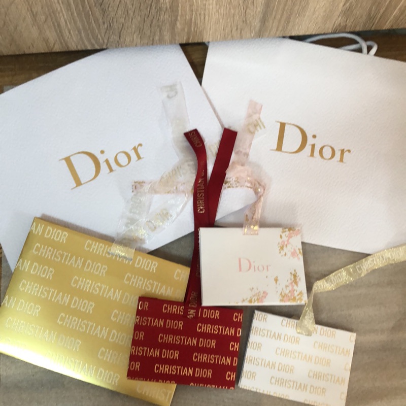 收藏Dior限量紙袋