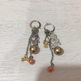 全新可愛小狗bling bling 狗骨頭珠珠垂墜式耳環耳夾