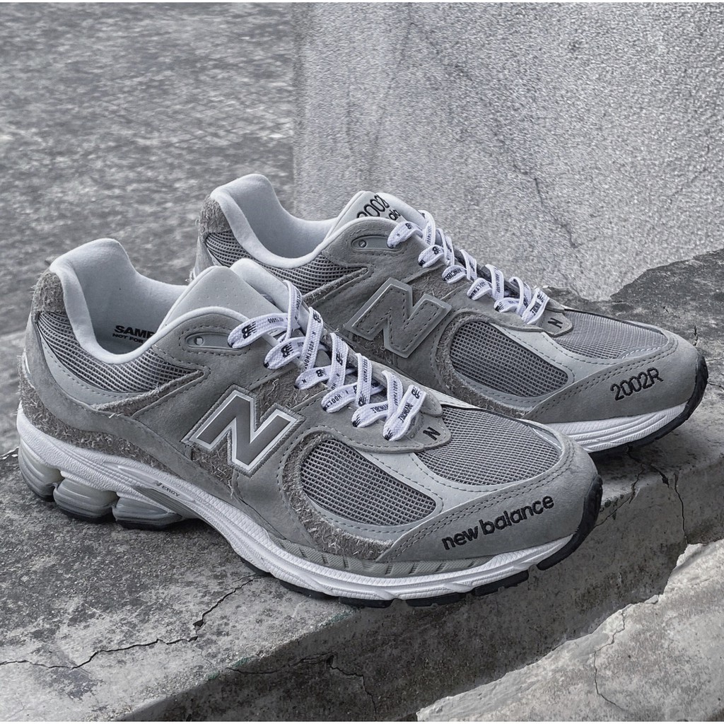 Invincible X N Hoolywood X New Balance 02r 休閒鞋慢跑鞋ml02rv 蝦皮購物