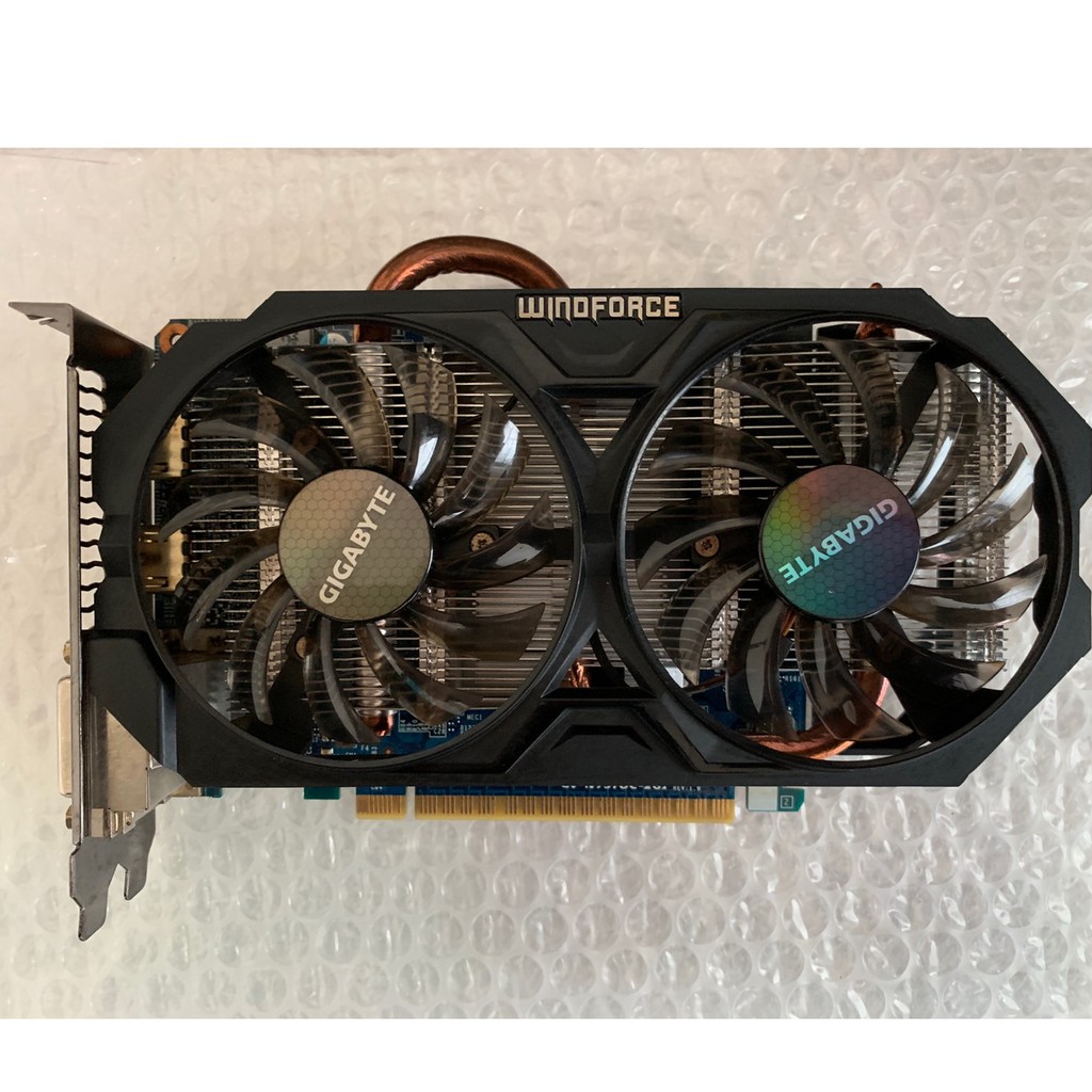 技嘉 GTX750TI 2GD5 雙風扇 6PIN供電