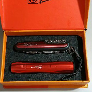 多用途瑞士刀LED手電筒組