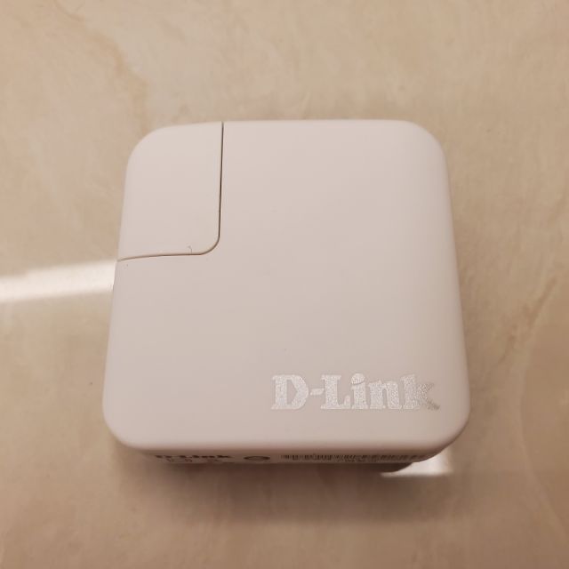 二手 D-Link N300攜帶型無線路由器 DIR-513A

 