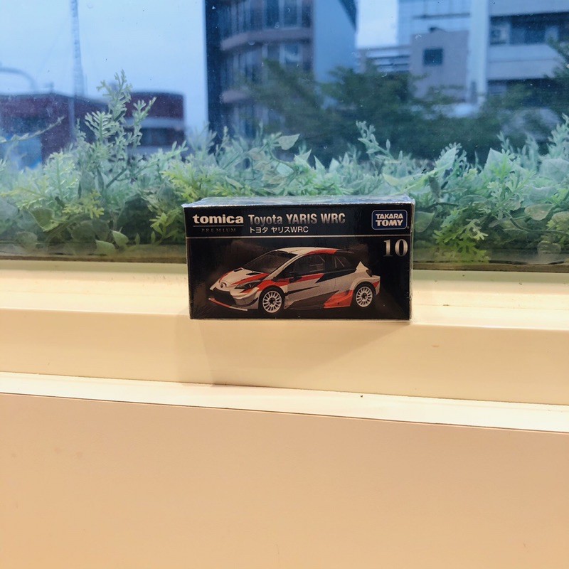 Tomica Premium 黑盒 10 Yaris