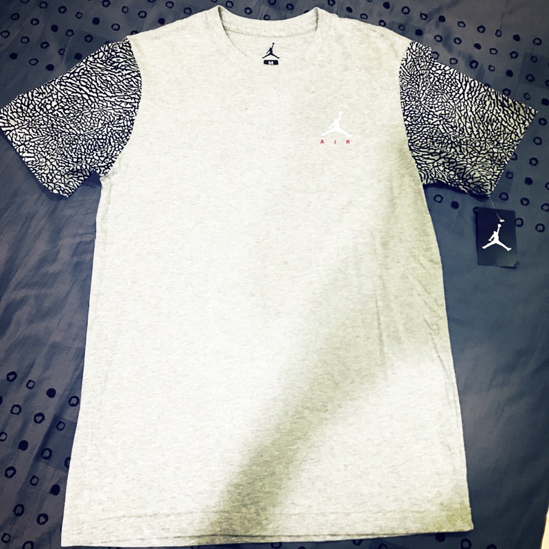 全新正品 Jordan 3代 袖子 爆裂紋短踢 Tee T-shit 胸口小 Logo elephant Size:M