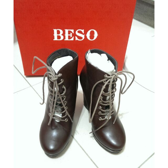 BESO 楔型鞋 BESO 綁帶楔型鞋