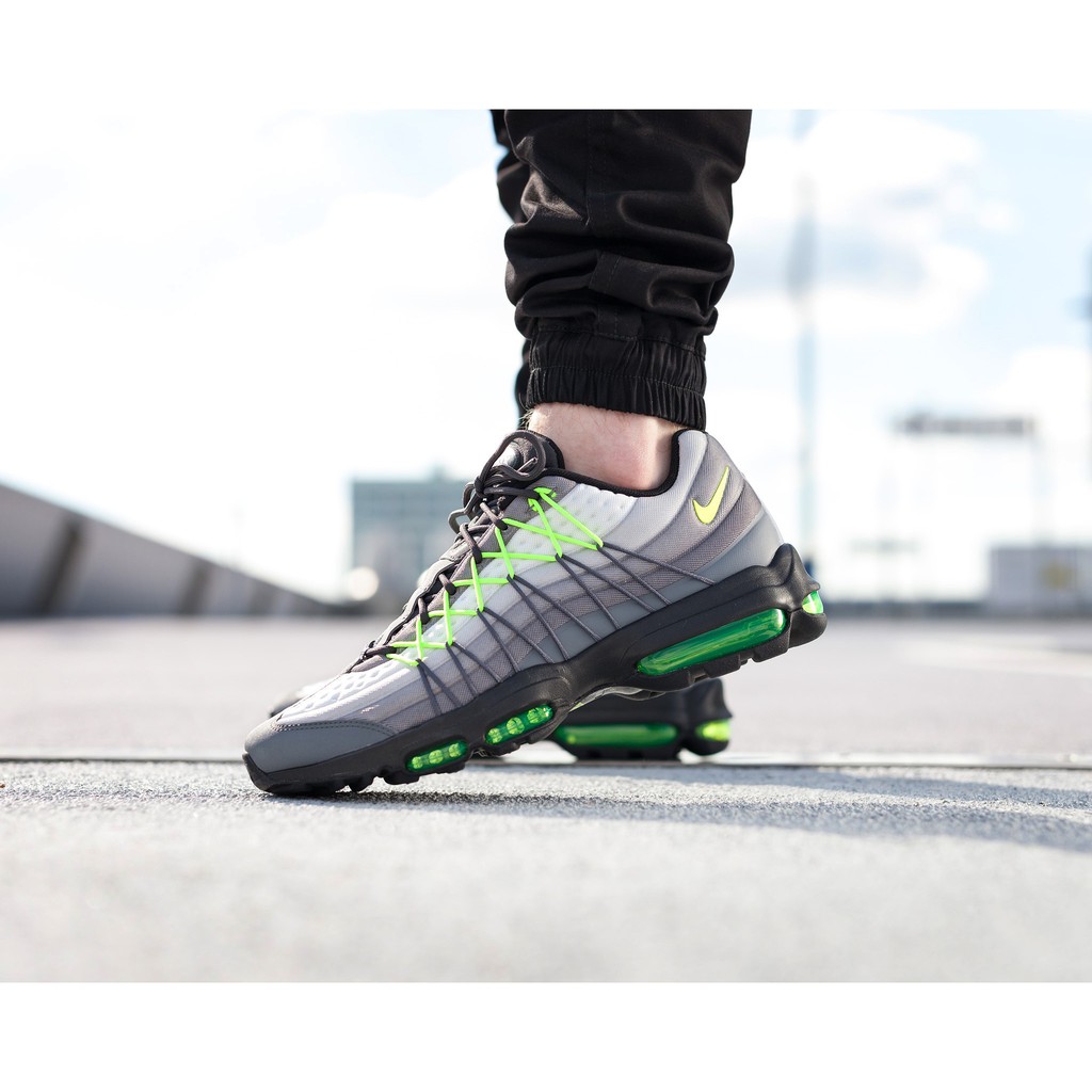 Nike Air Max 95 Ultra SE Neon 螢光配色