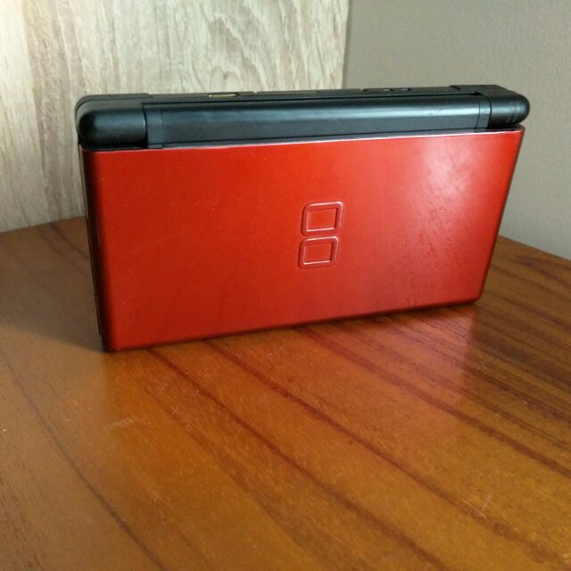 NDSL nds Nintendo DS 任天堂 紅 附R4 16G記憶卡 原廠充電線