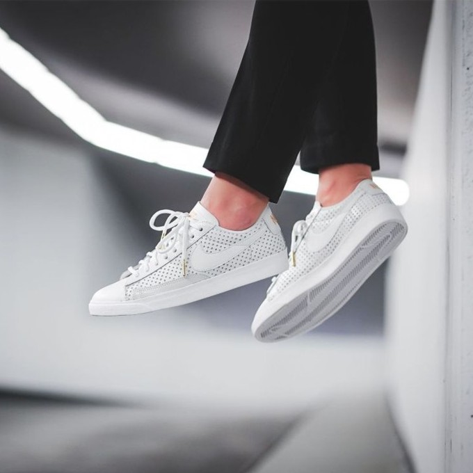 nike blazer low se prm