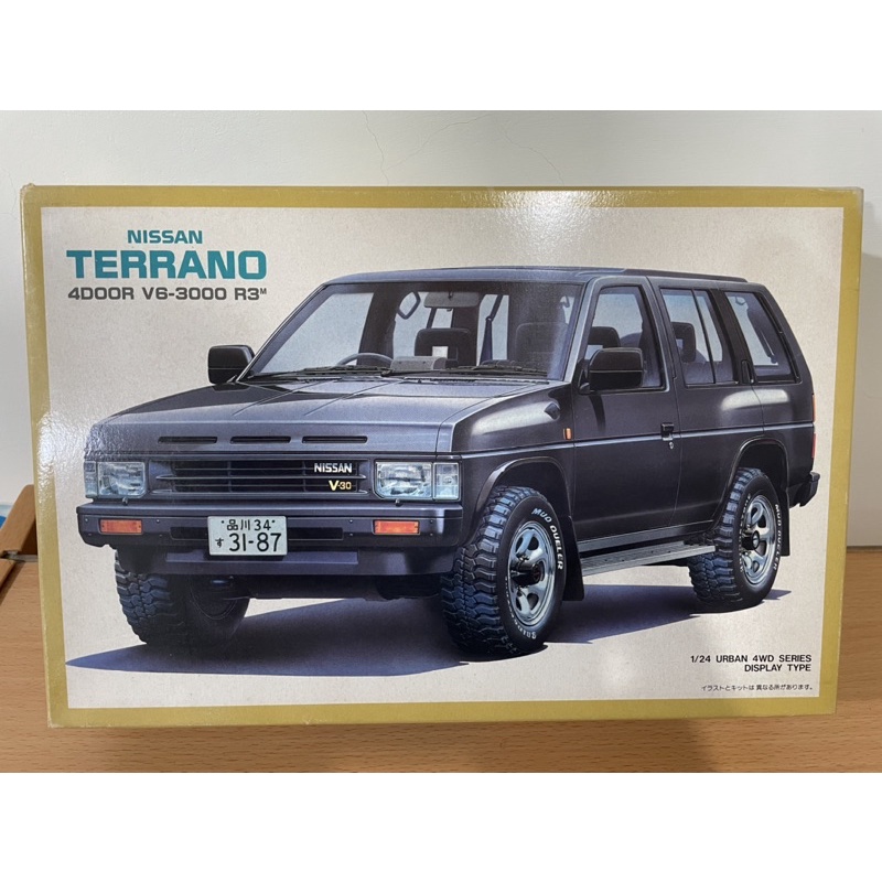 青島模型車 AOSHIMA 1/24 NISSAN 日產 TERRANO 4DOOR V6-3000