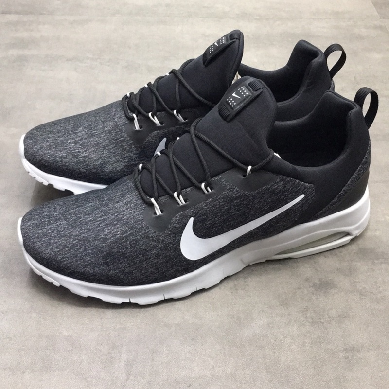 《TNT 5 折出清》NIKE AIR MAX MOTION RACER男 襪套 氣墊 慢跑鞋916771004