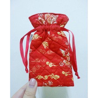 泰國曼谷旅遊紀念品 喜氣圖騰束口手機過年喜氣紅色福袋 飾品化妝萬用小包 送朋友長輩 聖誕新年交換禮物