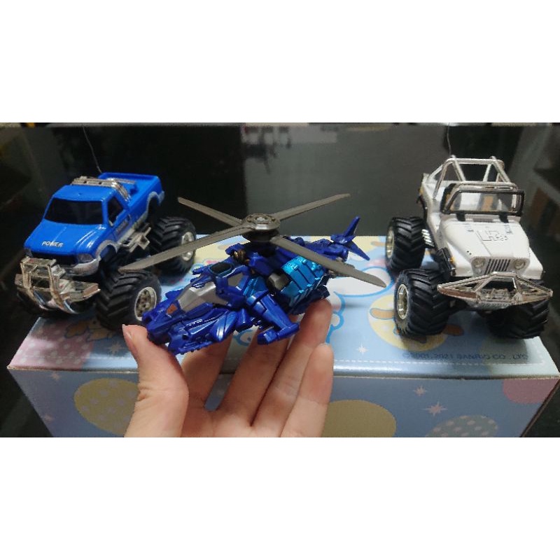 三個合售 二手 中古 直升機 戰鬥機 吉普車 玩具 模型 收藏 公仔 變形金剛 機器人