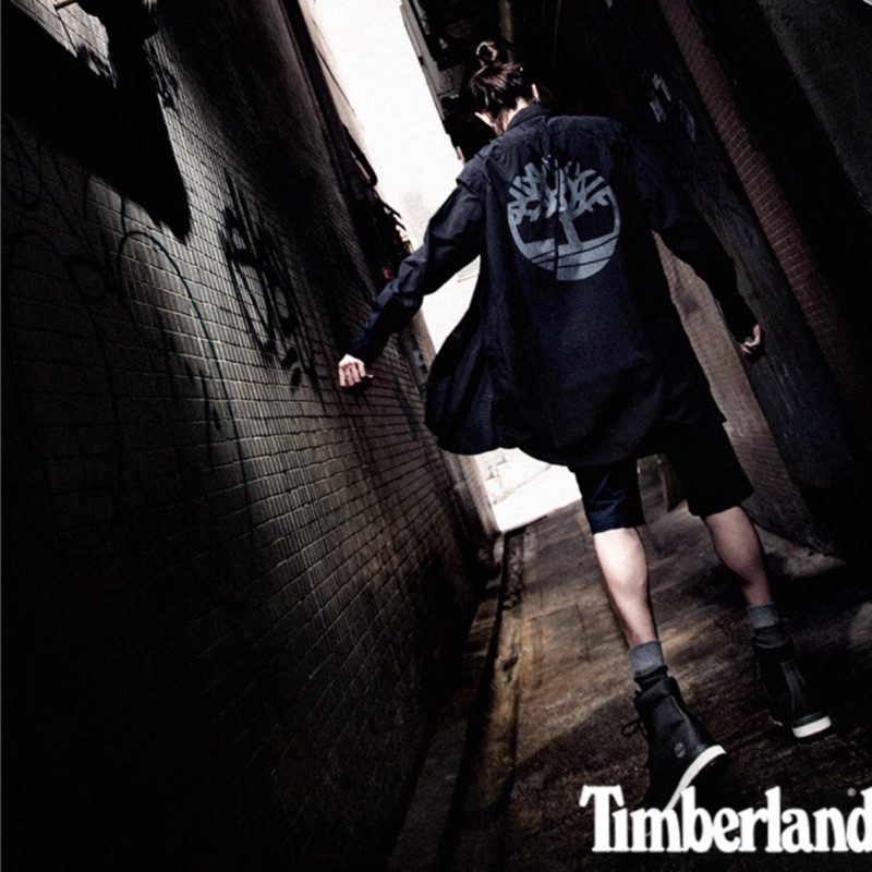 Timberland 七武士系列襯衫。L號黑色