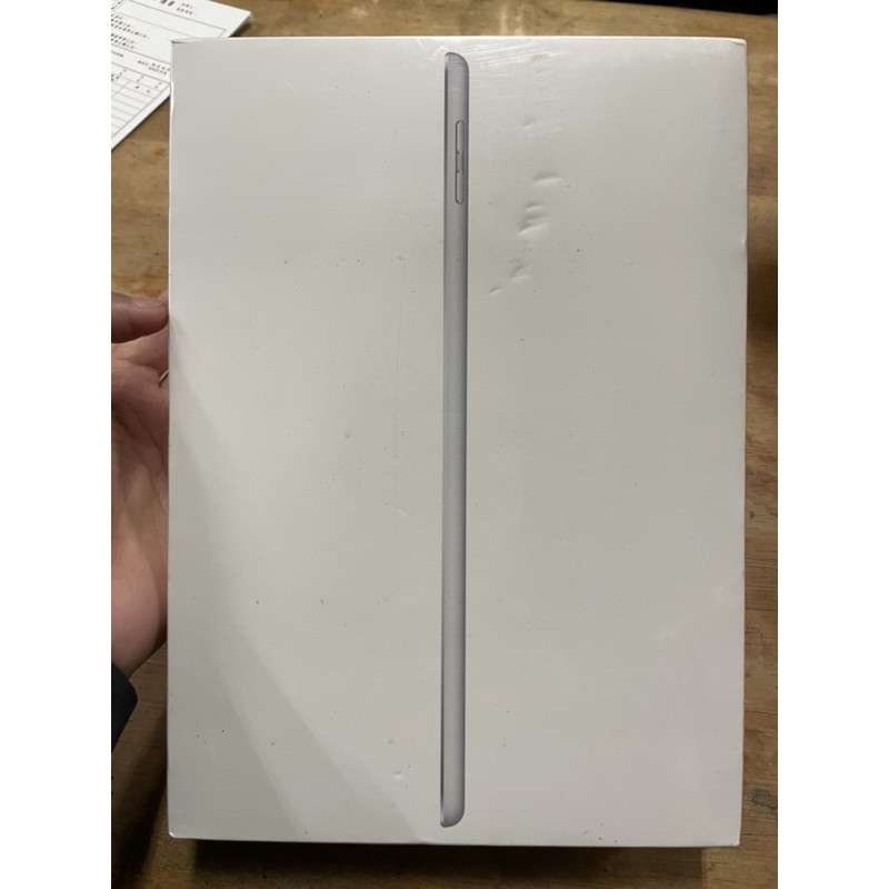 iPad 5 wifi 32GB 銀色2018 A1822全新未拆