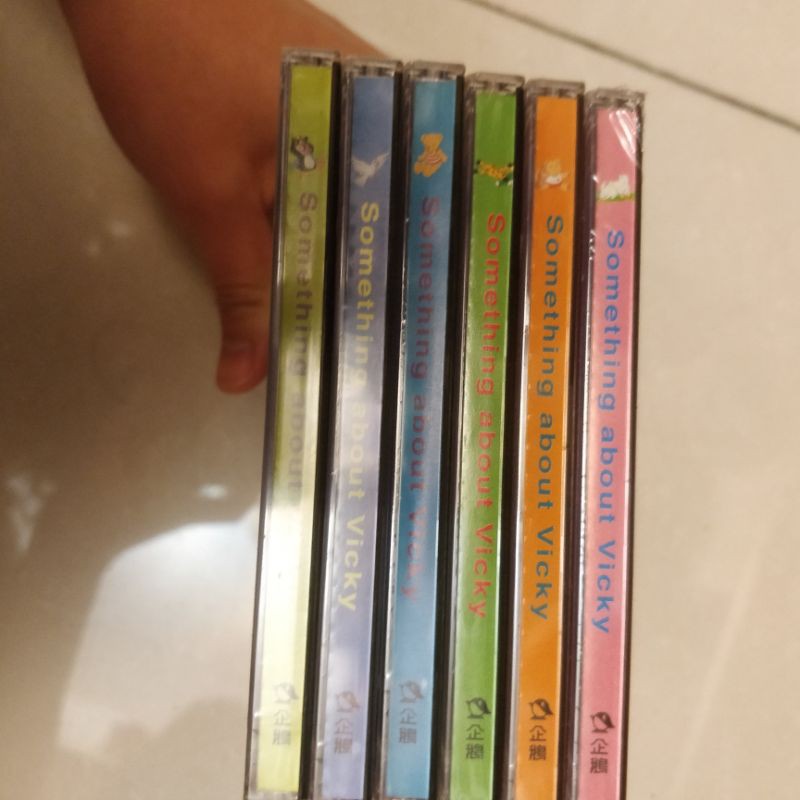英語cd Something About Vicky 蝦皮購物