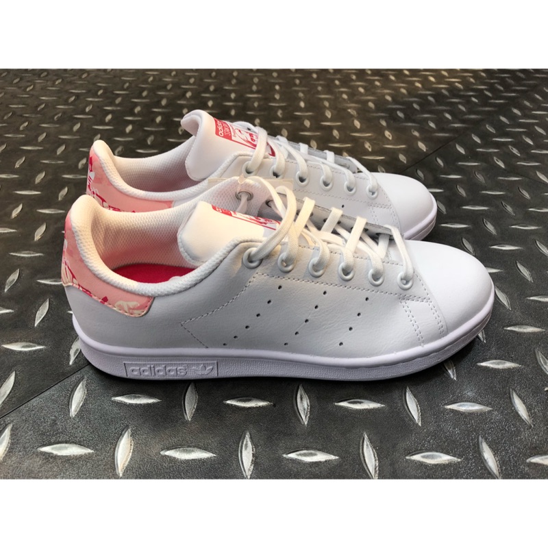 白粉花adidas Stan Smith J 蝦皮購物