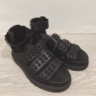 doc martens adena