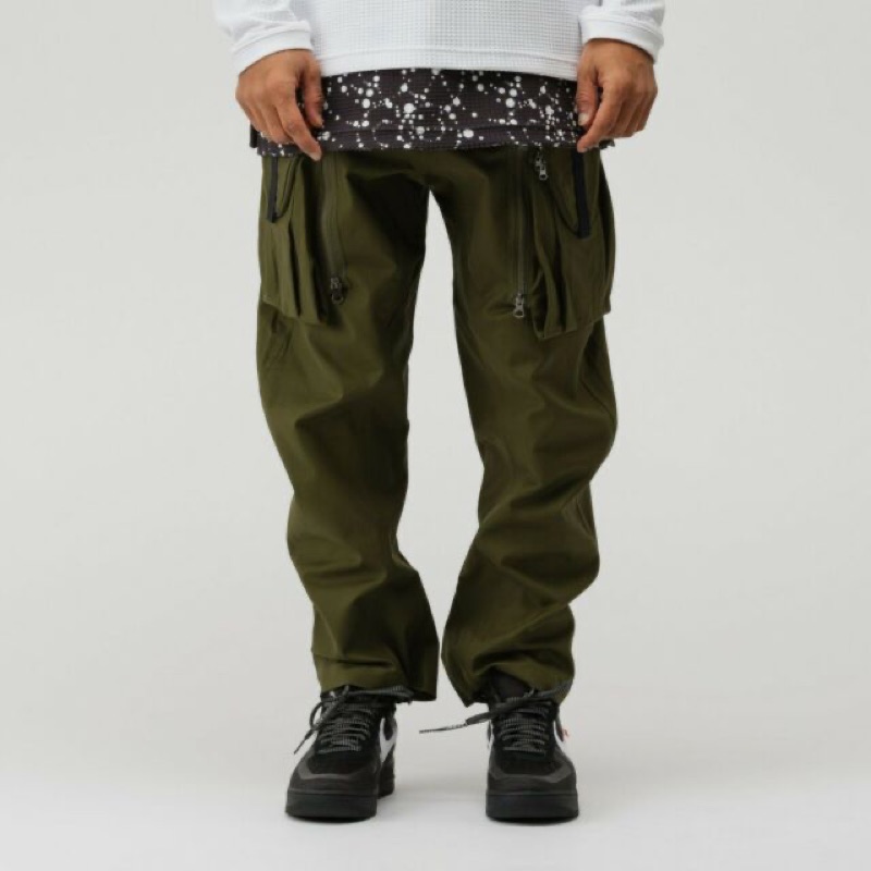 nikelab acg deploy cargo pants