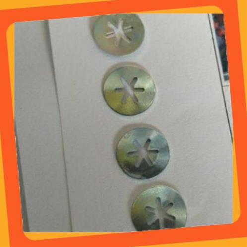 Dream 桃子安裝程序安裝 6 個油箱蓋