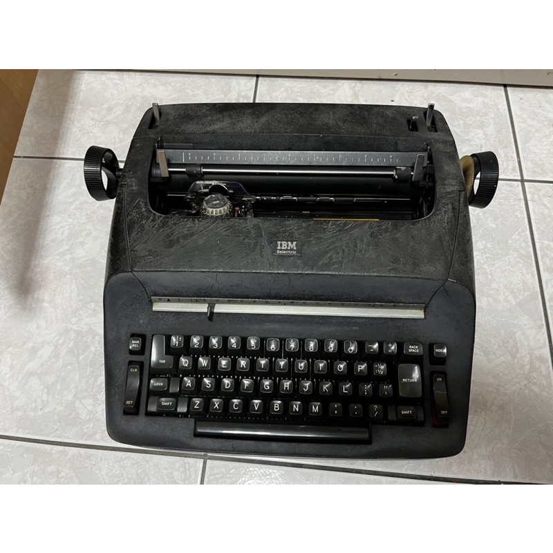 IBM 100 Slectric Typewriter打字機