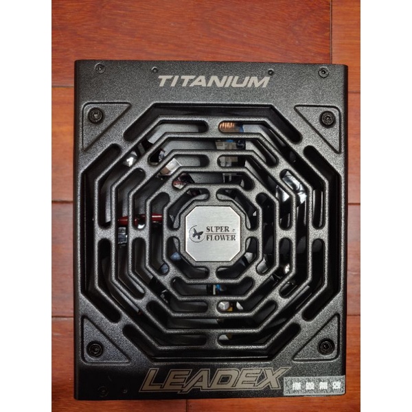 振華 Leadex Titanium 750W 80+ 白金