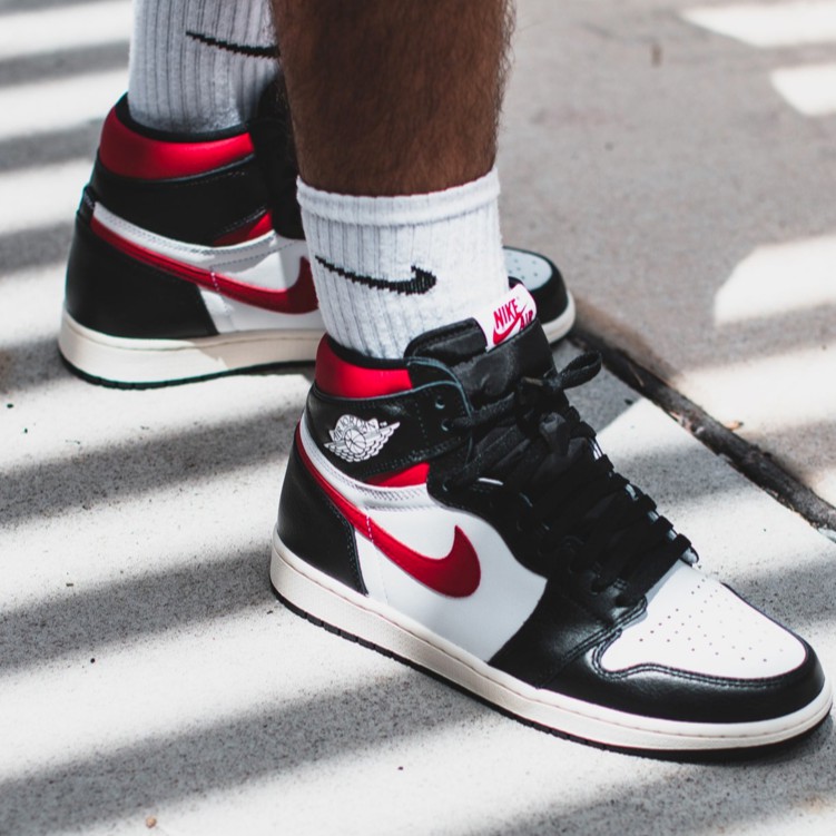 air jordan retro 1 high og gym red