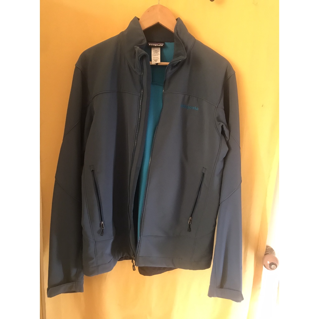 Patagonia 外套 薄軟殼 夾克 天藍 防水 擋風 夜跑 透氣 保暖 經典 男衣